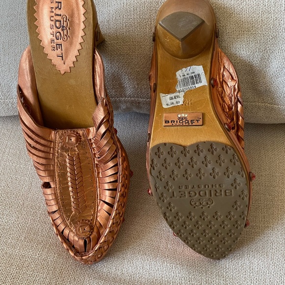 Bridget Shuster Designer Women's "Abba" Metallic Leather Clog Mules Sz 9.5 (NEW) - Picture 9 of 14